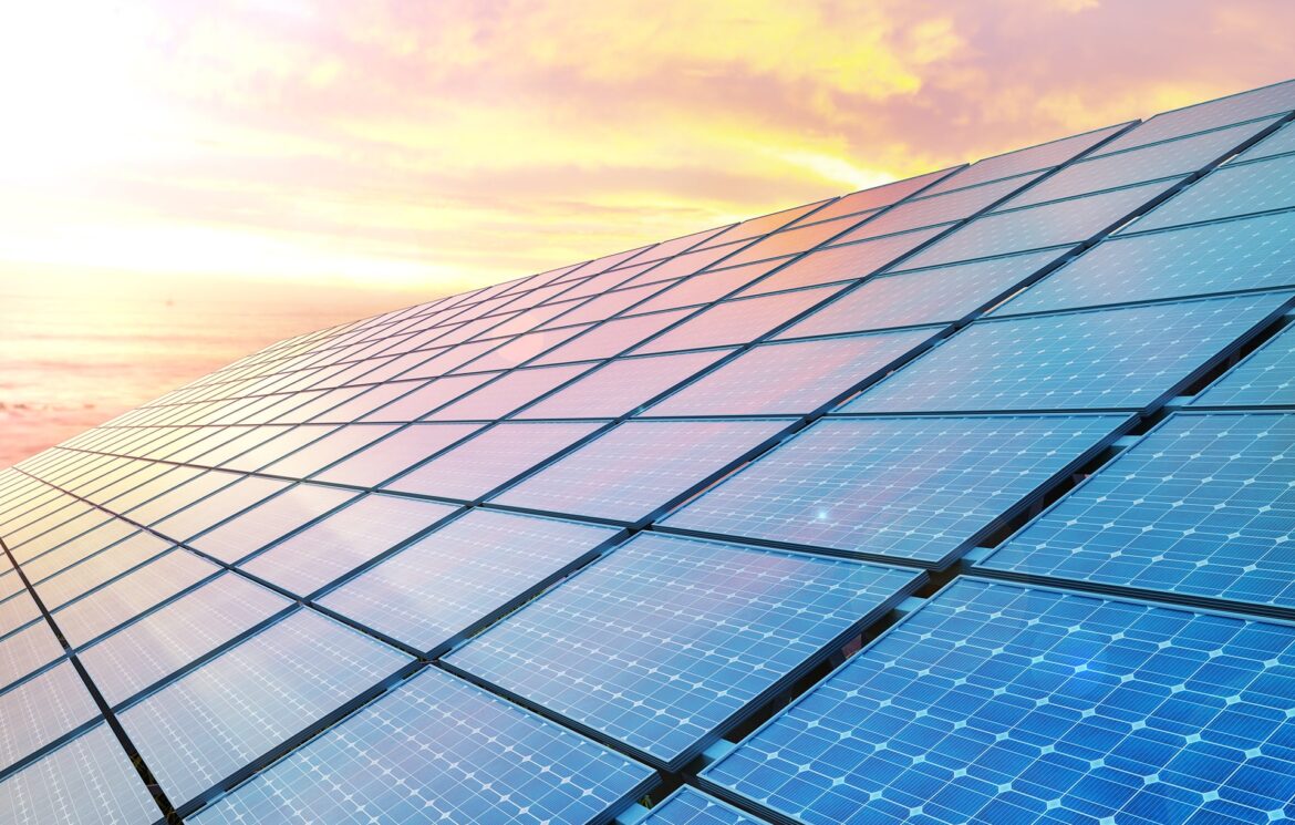 colse-up-solar-panels-sunset colse-up-solar-panels-sunset
